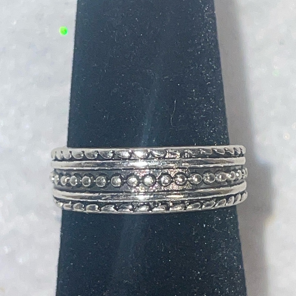 Silver Tone Beaded Band Ring